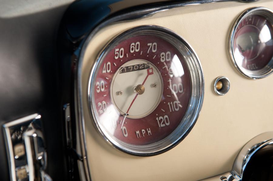  Chrysler D&rsquo;Elegance by Ghia 1952 года  (фото 17 из 25)